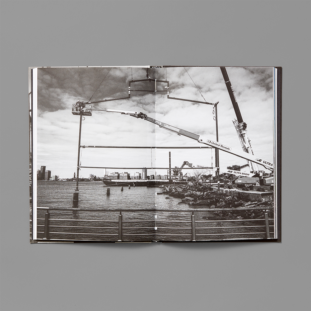 Inner spread of David Hammons: Day's End
