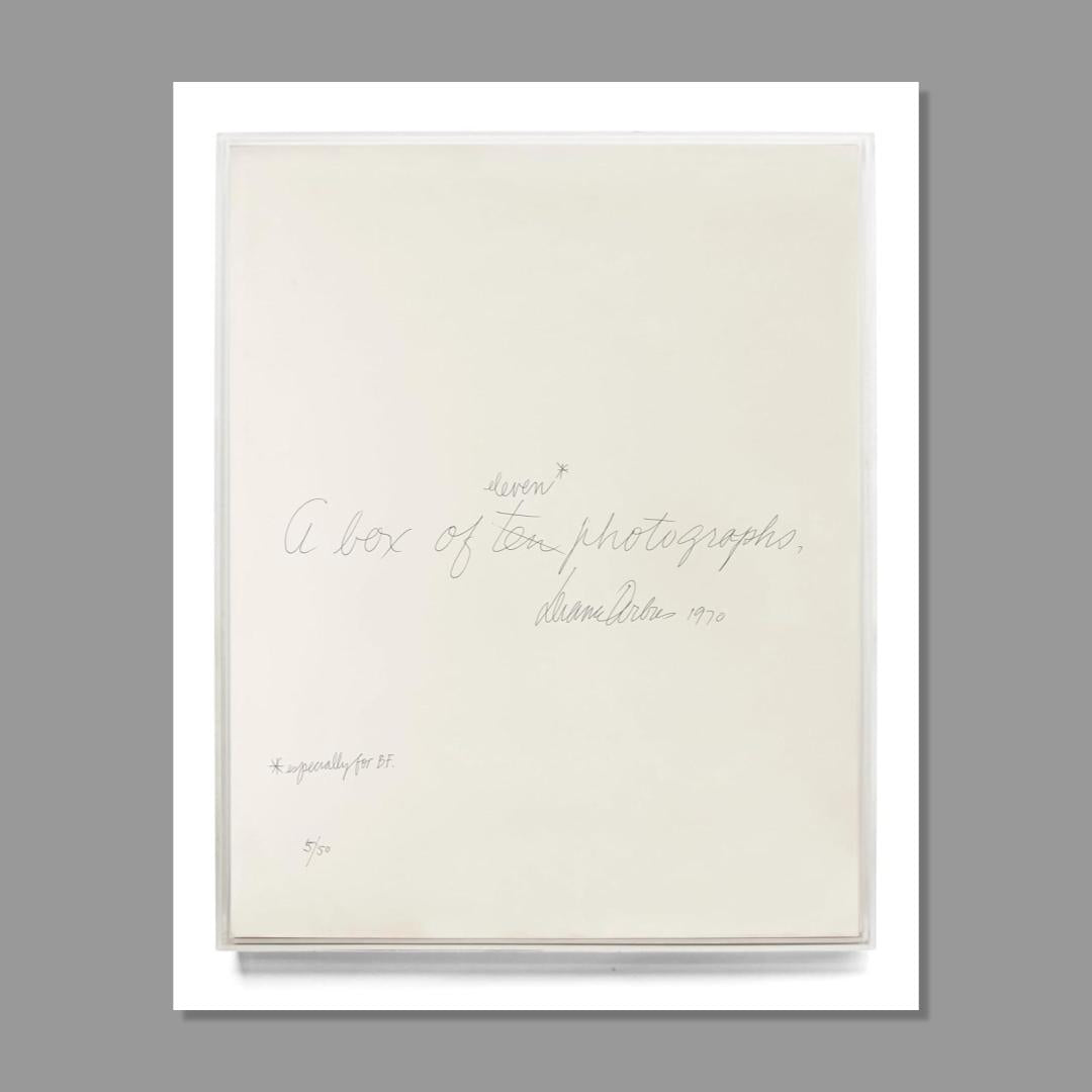 Book cover of Diane Arbus: A Box of Ten Photographs
