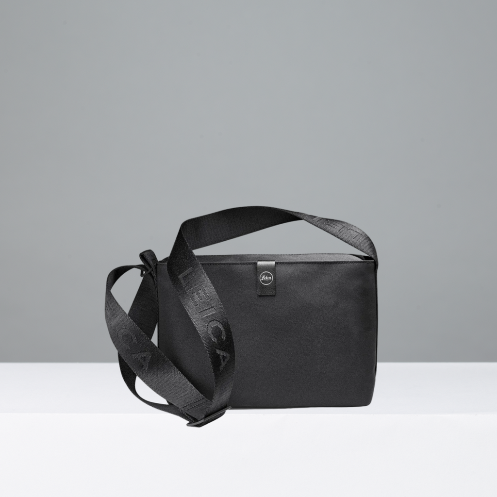 Leica SOFORT Crossbody Bag